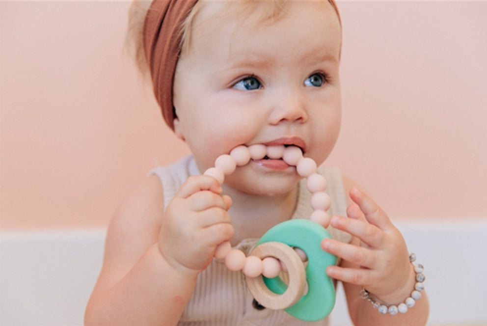 Teether Brooklyn Blush Heart