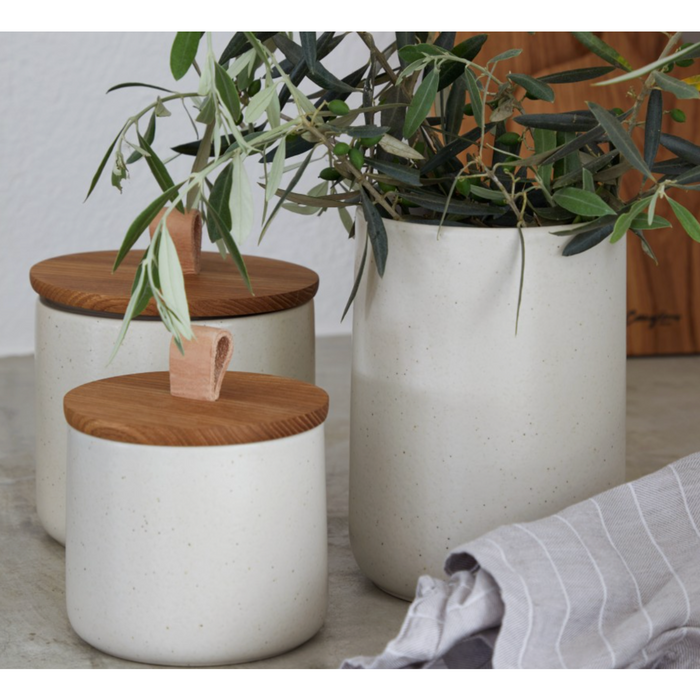 Canister 5 Pacifica Vanilla w/ Oak Lid Sm