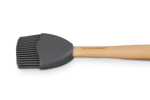 Brush Basting Oyster
