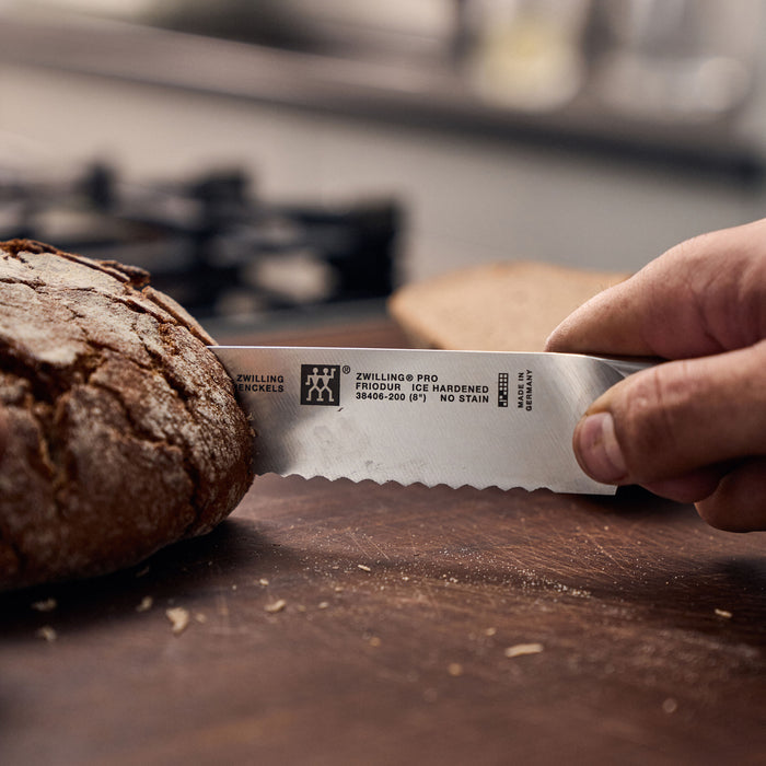 Knife 8" Bread Pro